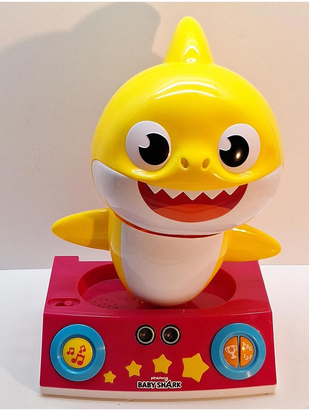 WowWee Pinkfong Official BABY SHARK DANCING DJ - Award Winning Toy, WORKS!!!
